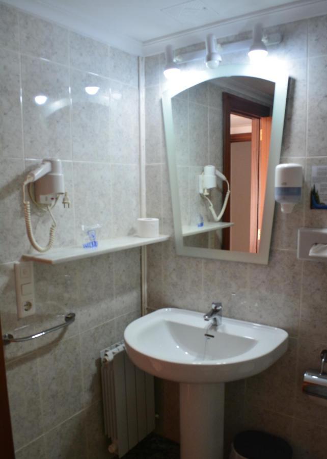 קויירה Hotel L'Escala מראה חיצוני תמונה