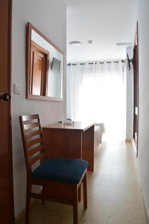 קויירה Hotel L'Escala מראה חיצוני תמונה