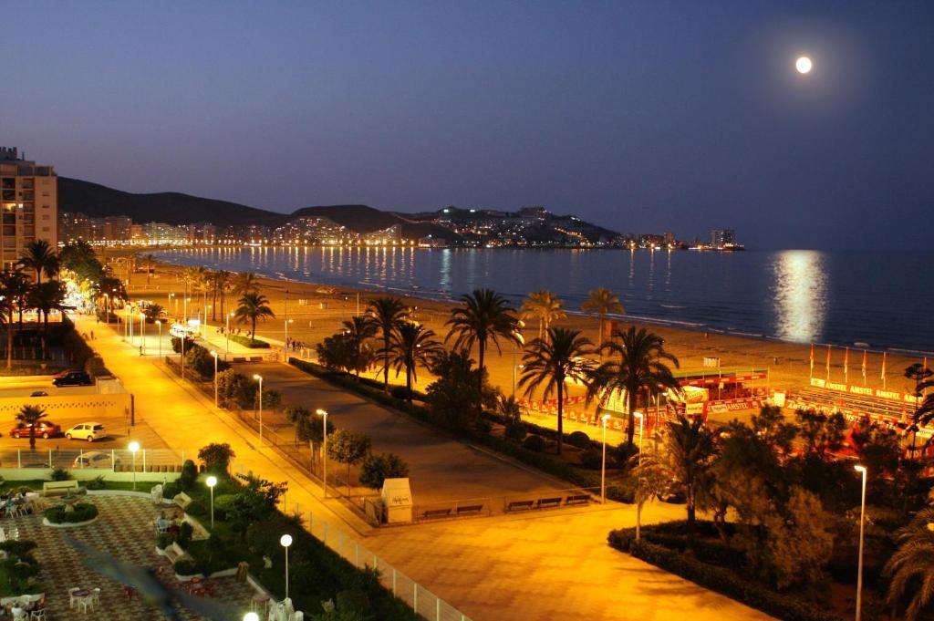 קויירה Hotel L'Escala מראה חיצוני תמונה